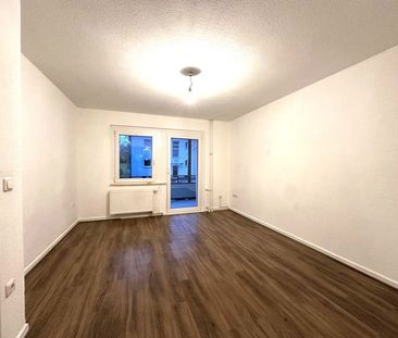 Mitten drin: 2-Zimmer-Wohnung in zentraler Lage - Foto 1