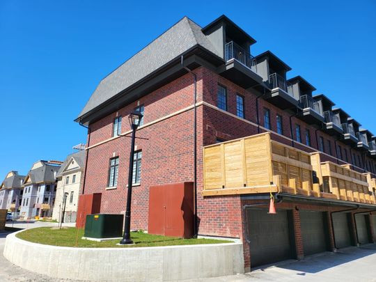 For Lease - 20 Lunar Crescent Unit# 34, Mississauga, Ontario - Photo 1