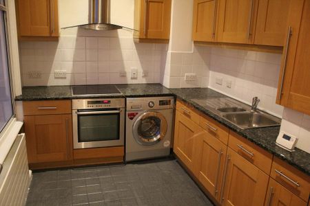2 bedroom apartment to rent - Photo 4