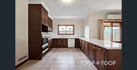 THREE BEDROOM FAMILY HAVEN - Photo 3