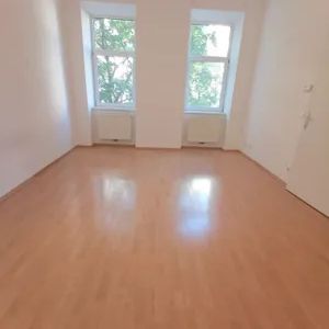 Sonniger Altbau nahe U6-Dresdnerstraße - Photo 3