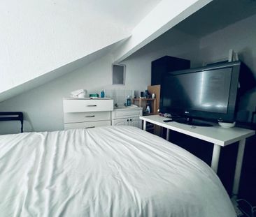 3 bedroom flat to rent - Photo 5