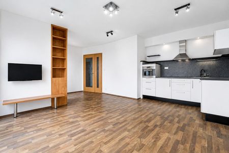 Pronájem bytu 2+kk 55 m² - Photo 2