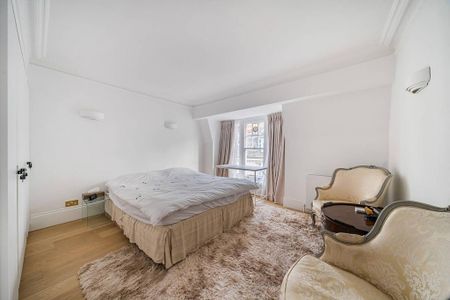 4 bedroom flat to rent - Photo 2