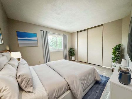 280 Brittany Drive Unit 306 - Photo 5