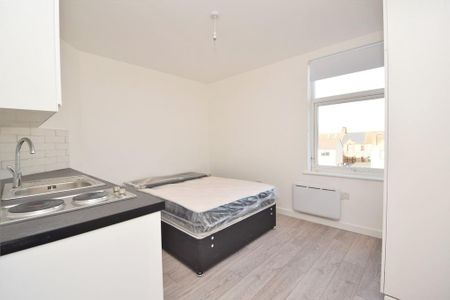 1 bedroom property to rent - Photo 2