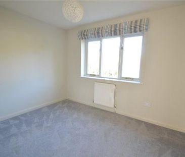 3 bedroom link detached house to rent - Photo 5