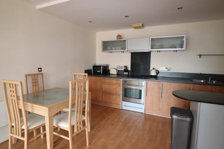 2 bedroom apartment to rent - Photo 5