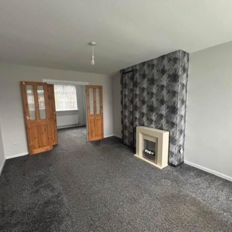 43a Carnhill Walk, Carrickfergus, BT38 7RG - Photo 1