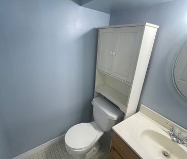 For Lease - 27 Deerborn Drive Unit# BSMT, Hamilton, Ontario - Photo 5