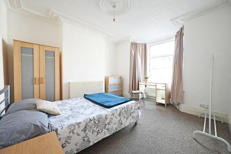 4 bedroom house share to rent - Photo 3