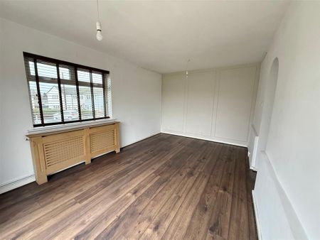 South Avenue, Doncaster, Bawtry - Photo 3