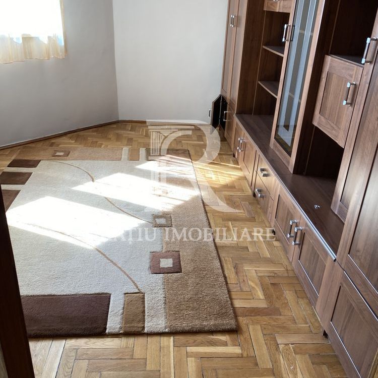 Apartament cu 3 camere | Rogerius | Oradea - Fotografie 1
