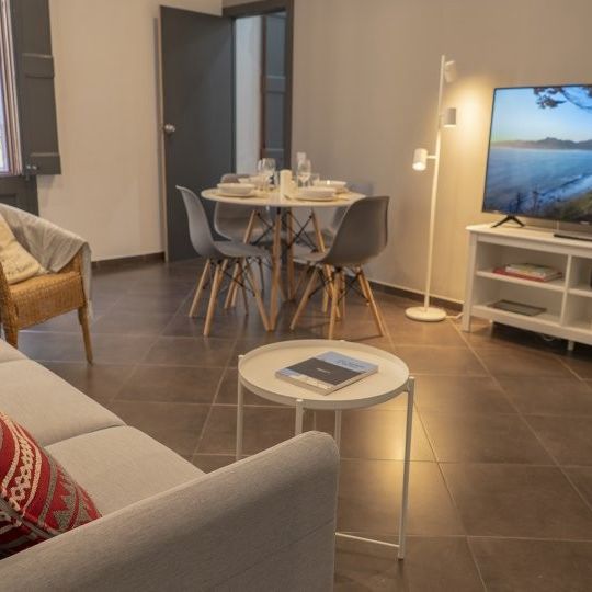 barcelona, Catalonia 08002 - Photo 1