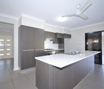 Quality Modern Family Home - Huge 6m x 12m Carport or Entertainment... - Photo 2