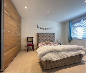 3 bedroom semi-detached house to rent - Photo 4