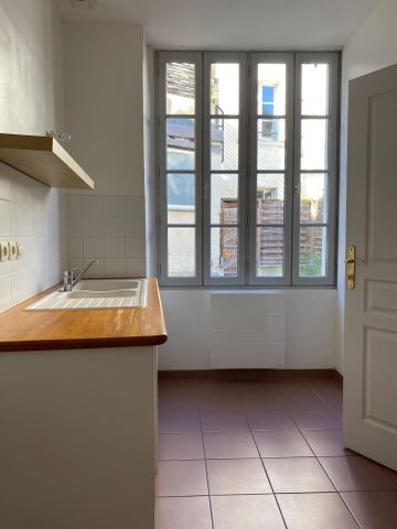 Location Maison 5 pièces 106m² SAUMUR 49400 - Photo 2