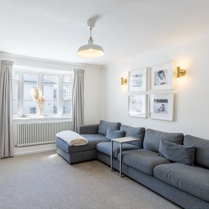 2 Bed Flat, Limerston Street, SW10 - Photo 1