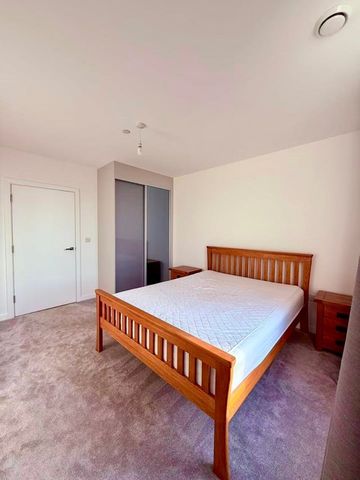 1 Bed Flat, Corbet Gardens, W3 - Photo 4