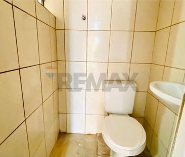Casa para Locação – 1 Dormitório, Sala, Cozinha com Gabinete e Lava... - Photo 4