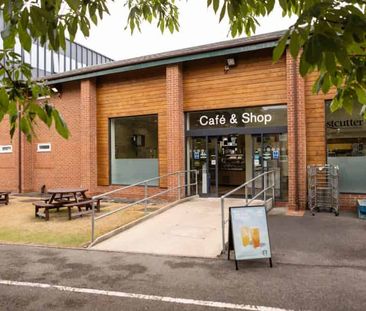 Standard (Shared Bathroom) - Photo 4