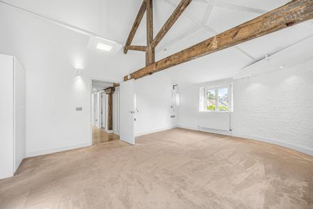 3 bedroom flat to rent - Photo 3