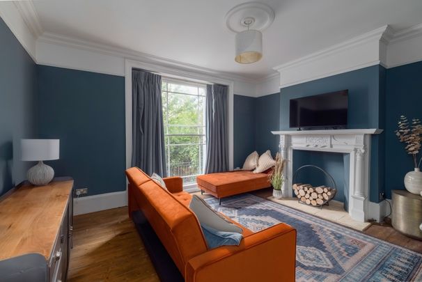 3 bedroom semi-detached house to rent - Photo 1