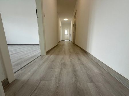 FINO A 3 MESI GRATUITI - 4.5 locali ristrutturato a Chiasso - Foto 4