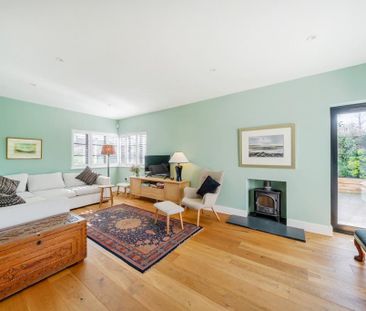 4 bedroom detached house to rent - Photo 3