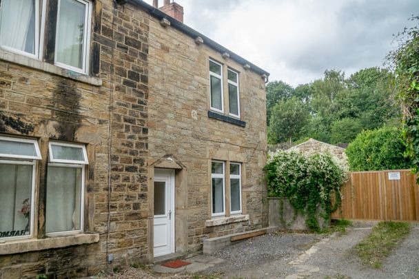 GELDERD ROAD BIRSTALL WF17 9PX - Photo 1