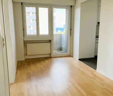 "Helle Wohnung an ruhiger Lage mit Blick ins Grüne" - Photo 2