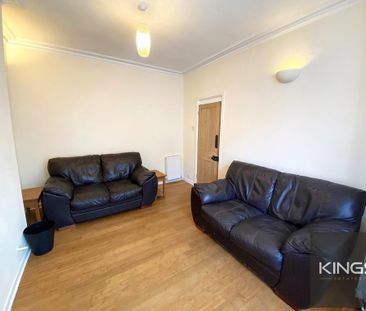 4 bedroom terraced house to rent - Photo 1