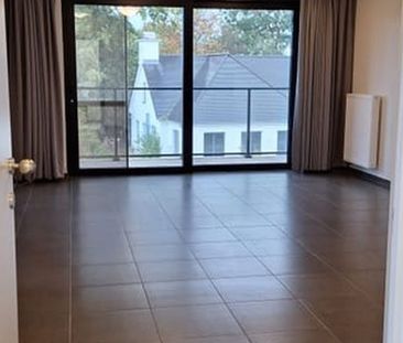 Serviceflat te huur in Sint-Niklaas voor € 800 met 1 slaapkamer - Foto 1