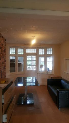 4 bedroom semi-detached house to rent - Photo 4