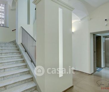 Trilocale in Affitto in Via San Francesco da Paola 3 a Torino - Photo 1