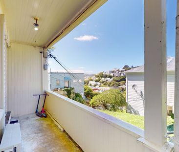2/21 Essex Street, Aro Valley - Photo 1