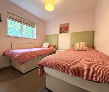 4 bedroom terraced house to rent - Photo 4