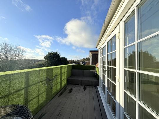 Georges Wood Road, Brookmans Park - Photo 1
