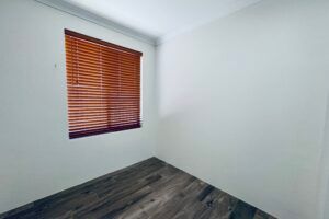 HOME FOR CHRISTMAS - Photo 2