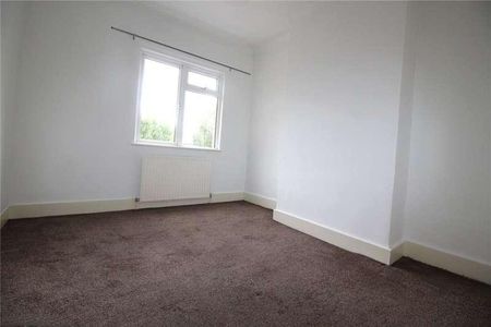 Salisbury Road, Gravesend, Kent, DA11 - Photo 4