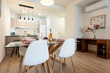 Calle Martínez de la Rosa, Málaga, Andalusia 29010 - Photo 5