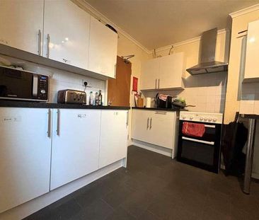 Kings Road, Gosport, PO12 - Photo 3