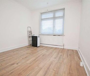 Carlton Road, Gidea Park, Essex, RM2 - Photo 5