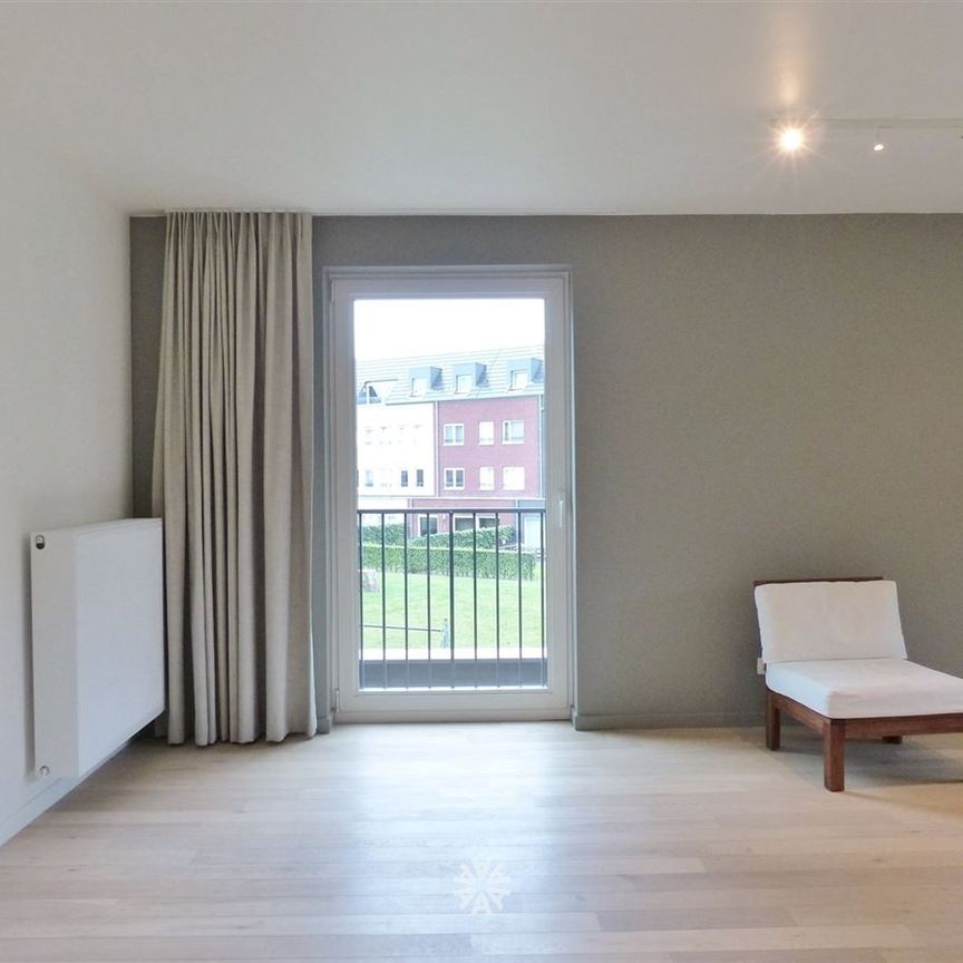 Appartement te huur in Sint-Amandsberg - Foto 1