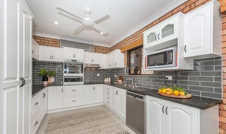 Spacious Family Home in a Quiet Annandale Court - Photo 5