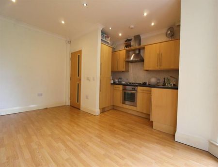 1 Bedroom End Terrace To Let - Photo 3