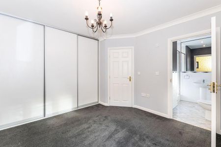 5 bedroom detached house to rent - Photo 5