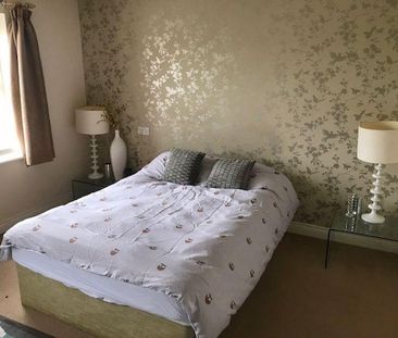 4 bedroom house to rent - Photo 2