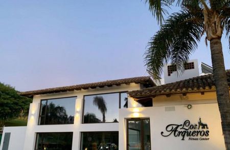 Luxury Flat for rent in Benahavís, Andalusia - Photo 4