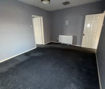 1 Bed Flat, Castle Street, LU1 - Photo 4